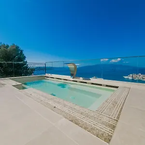 Sunset Shoreline - Sea View - Free Private Parking - Pool Hotel Sarandë